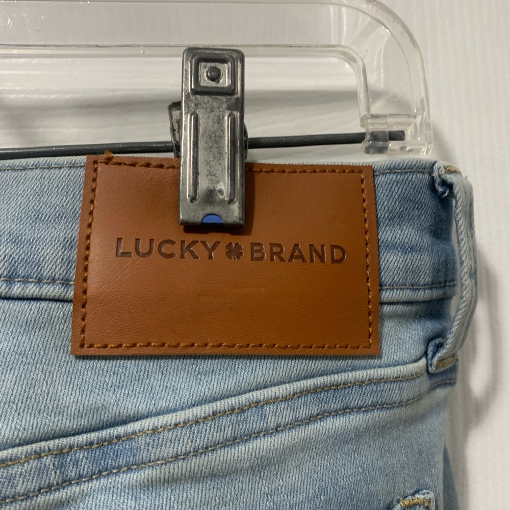 Lucky Brand Light Wash Women's Cropped Jeans - Picture 4 of 5